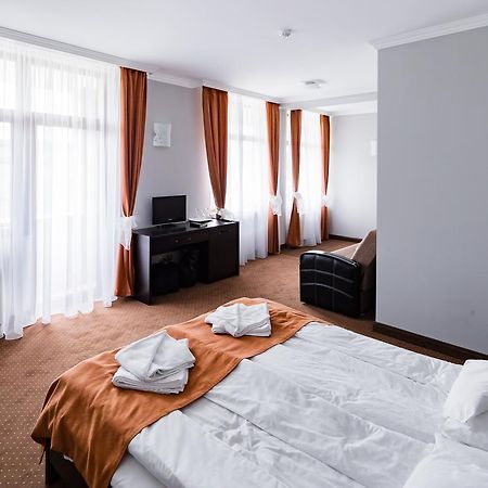 Hotel Transylvania Zalău Zewnętrze zdjęcie