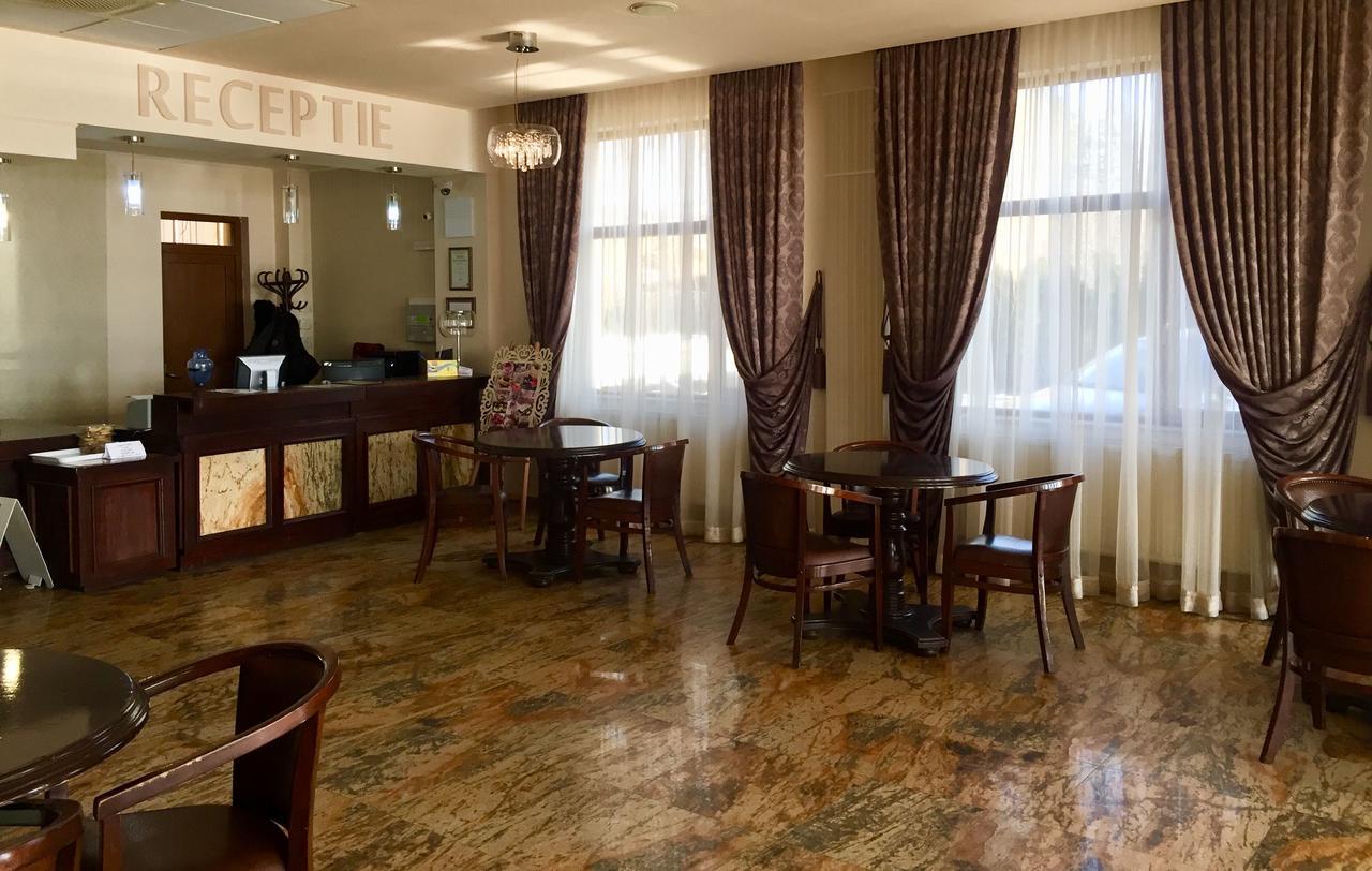 Hotel Transylvania Zalău Zewnętrze zdjęcie