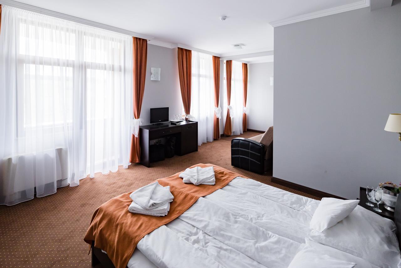Hotel Transylvania Zalău Zewnętrze zdjęcie