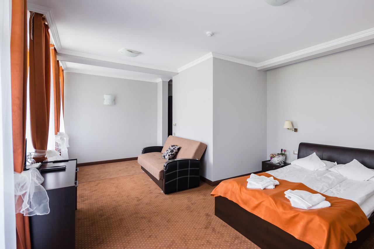 Hotel Transylvania Zalău Zewnętrze zdjęcie